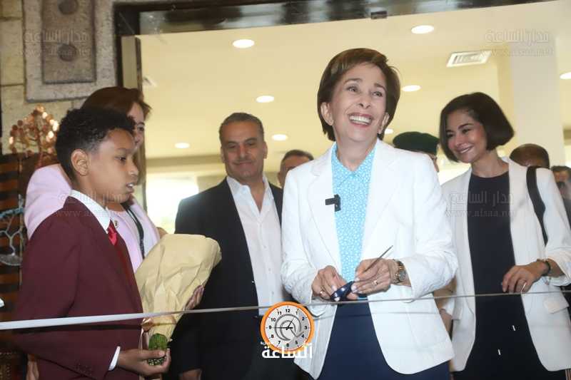 الاميرة بسمة بنت طلال تفتتح بازار