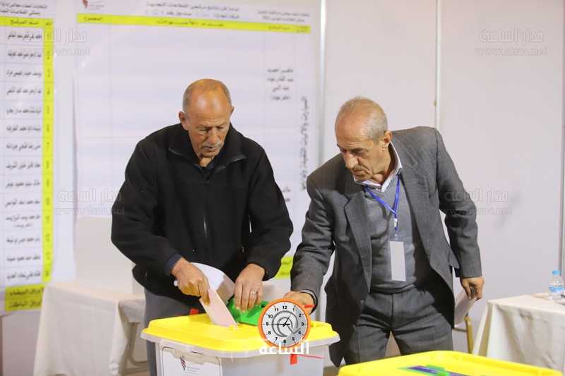 بدء عملية الاقتراع لانتخاب أعضاء مجالس