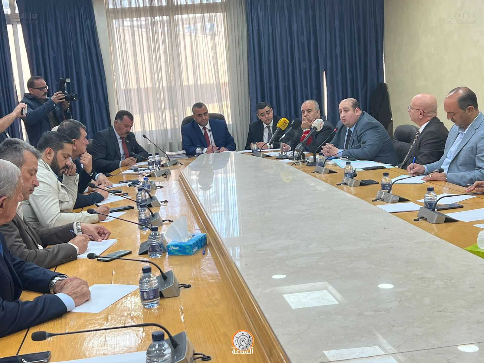 الخطيب: 80 ألأف طالب وطالبة تقدموا