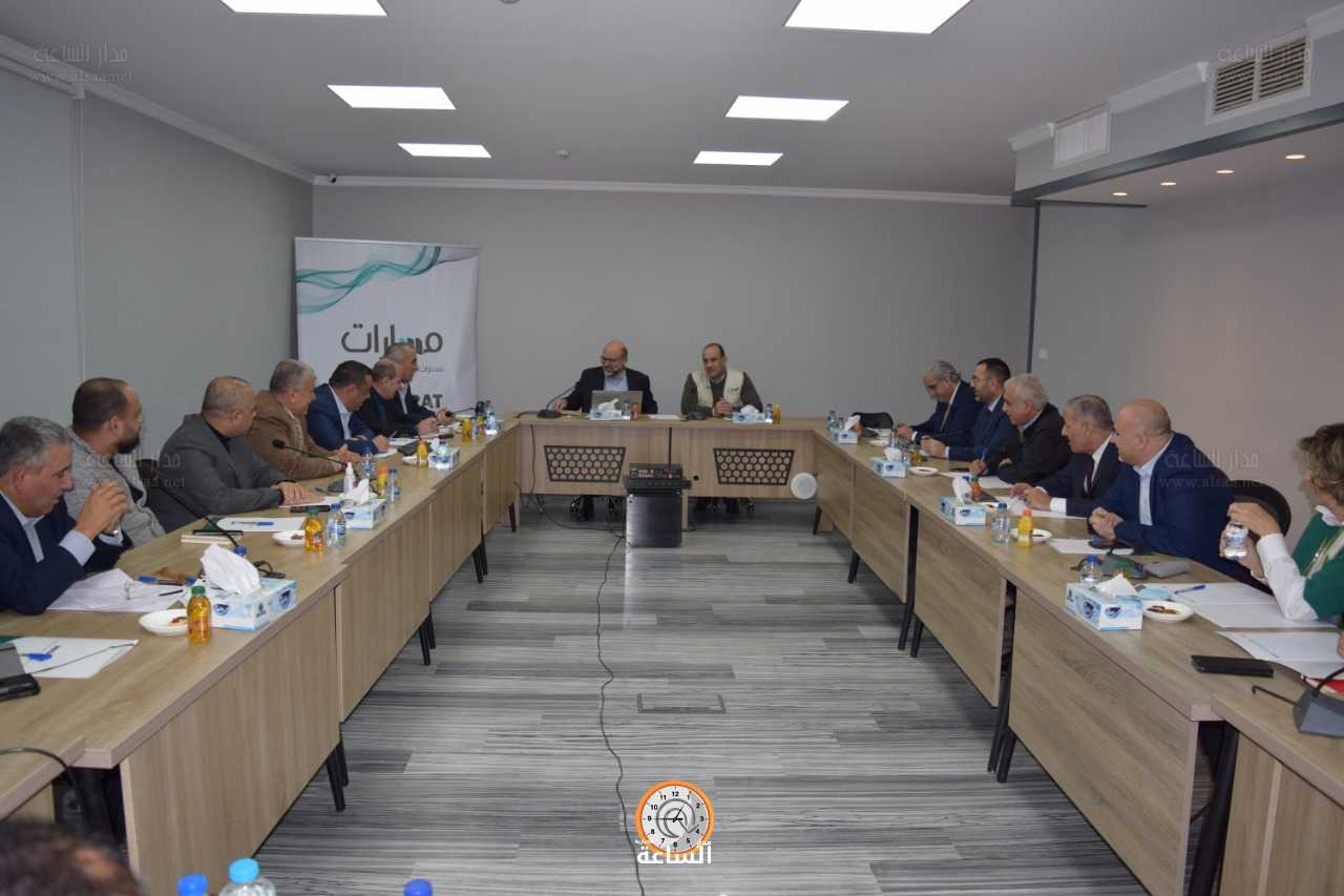 الرزاز : هناك فئة بيروقراطية متكلسة