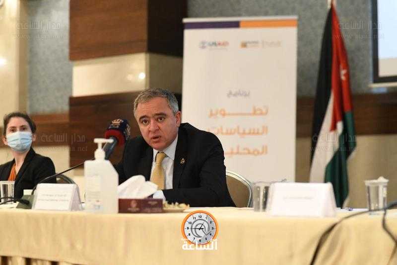 وزير الشباب محمد النابلسي لجميع مدراء