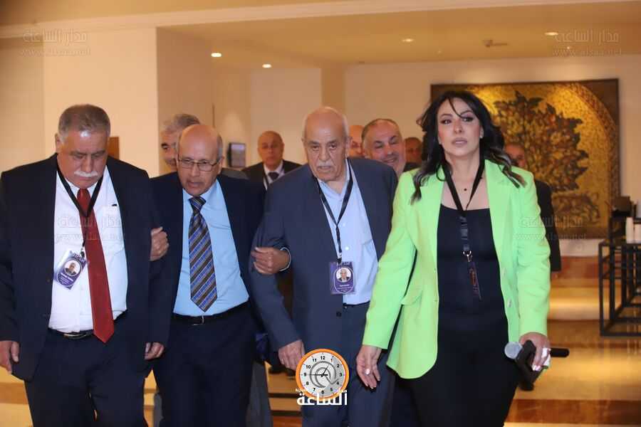 المركز الريادي ينظم دورة تدريبية مكثفة