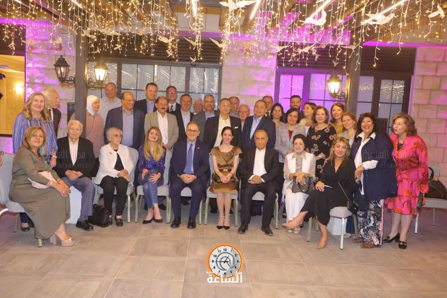 نادي خريجي الجامعة الأمريكية بالقاهرة في