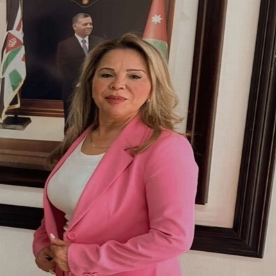الدكتورة المحامية ثروت الحلواني