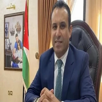 الدكتور نواف العجارمة