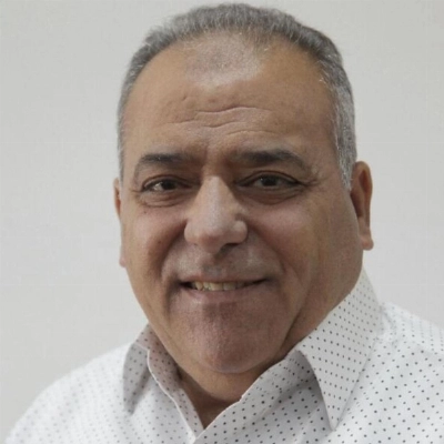 كمال زكارنة