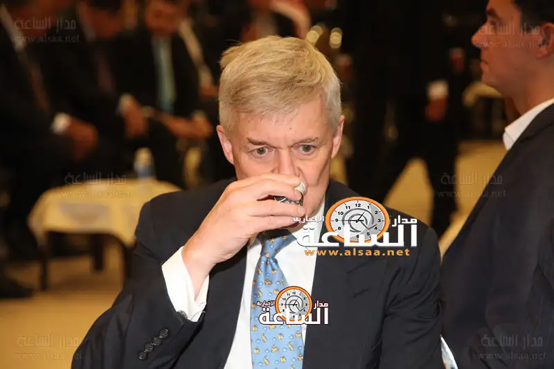 السفير البريطاني في الاردن ادوارد اوكدن 