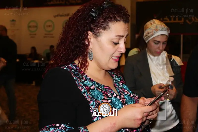 الزميلة منى النمري