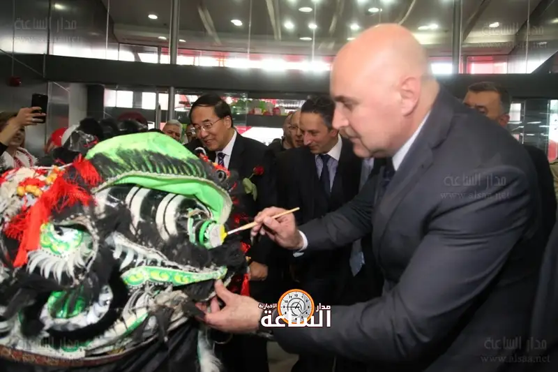 وزير الاستثمار مهند شحادة