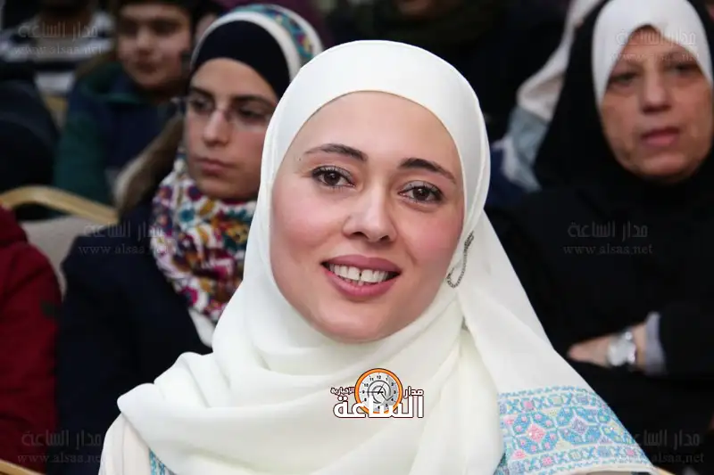 الكاتبة سنا السالم