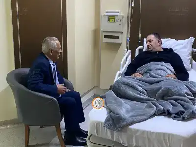 العيسوي ينقل تمنيات الملك وولي العهد