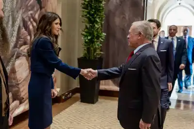 الملك يبحث مع وزيرة الأمن الداخلي