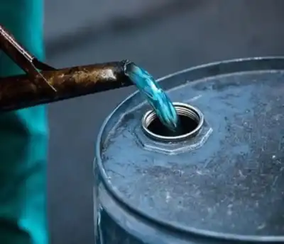 الحكومة تقرر تخفيض أسعار المحروقات وتخفيض