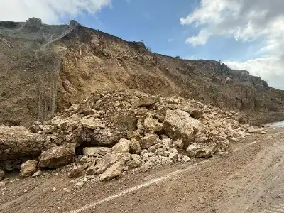 محافظ البلقاء: إغلاق طريق السلط -