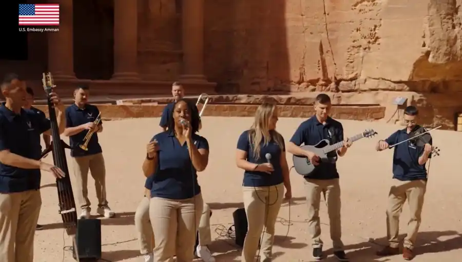 مدار الساعة,أخبار خفيفة ومنوعة,أخبار الصحة والأسرة,القوات الجوية