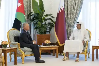 الملك وأمير قطر يؤكدان رفضهما (صور)