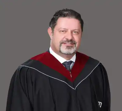 الدكتور عدي عريضة رئيسا للجامعة الأمريكية