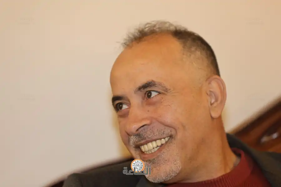 مدار الساعة,مقالات