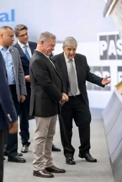 الملك يزور المطبعة الوطنية بمناسبة مئوية