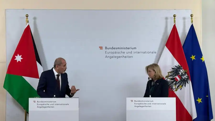 مدار الساعة,أخبار الأردن,اخبار الاردن,نائب رئيس الوزراء,وزير الخارجية وشؤون المغتربين,رئيس الوزراء,أيمن الصفدي,الاتحاد الأوروبي,القوات المسلحة الأردنية,القوات المسلحة,قطاع غزة