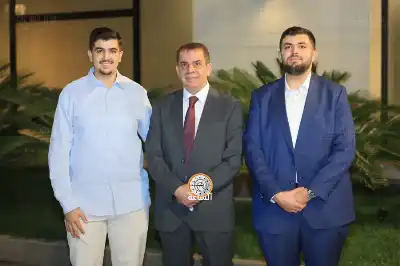 خالد نصر يحتفي بنجاح بنجليه زيد