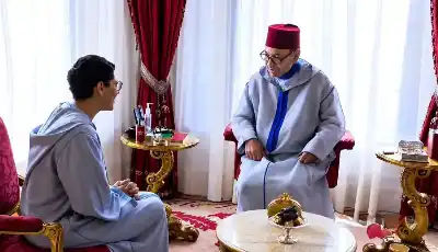ملك المغرب يعين أول رئيسة للوزراء