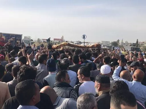 المئات يشيعون جثمان (أبو سعدو)