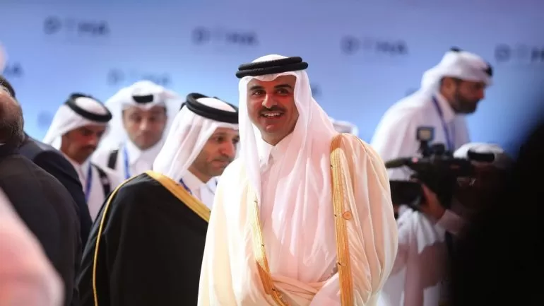أمير قطر يحذر من ركود تضخمي
