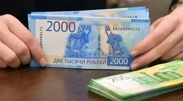 الروبل الروسي يرتفع أمام الدولار بعد