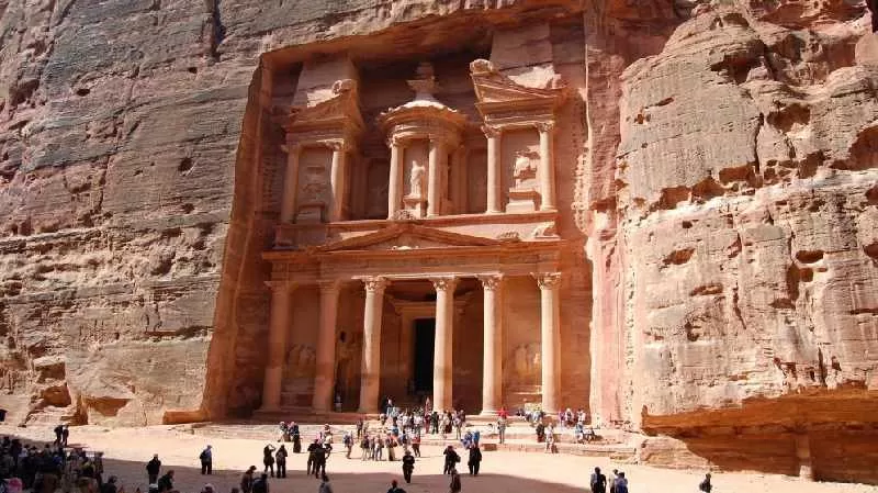 مدار الساعة,أخبار السياحة في الأردن,دائرة الآثار العامة,هيئة تنشيط السياحة