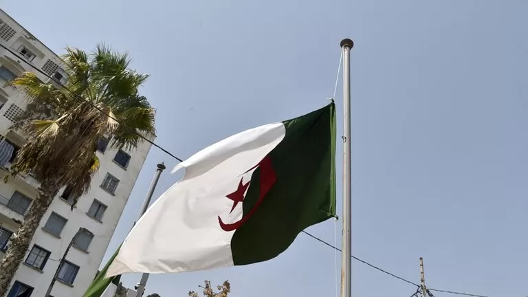 الجزائر تحكم على 48 شخصا بالإعدام