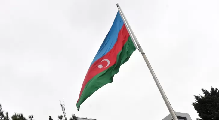 قتيل بهجوم مسلح على سفارة أذربيجان