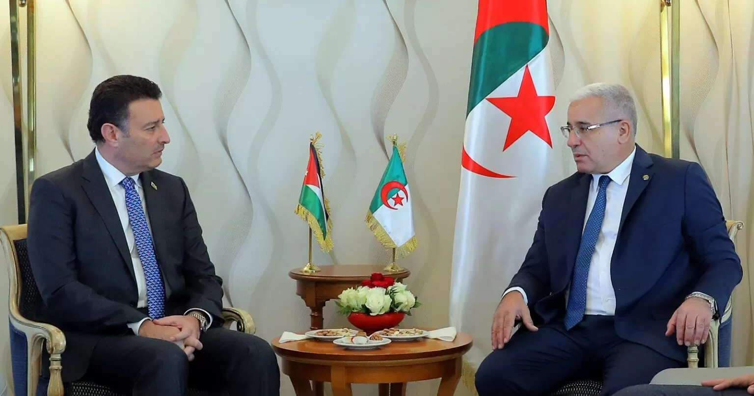الجزائر تؤكد دعمها للوصاية الهاشمية على