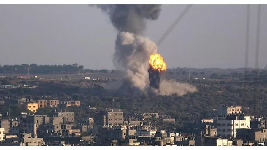 غزة تحت القصف,الاحتلال الإسرائيلي,المقاومة الفلسطينية