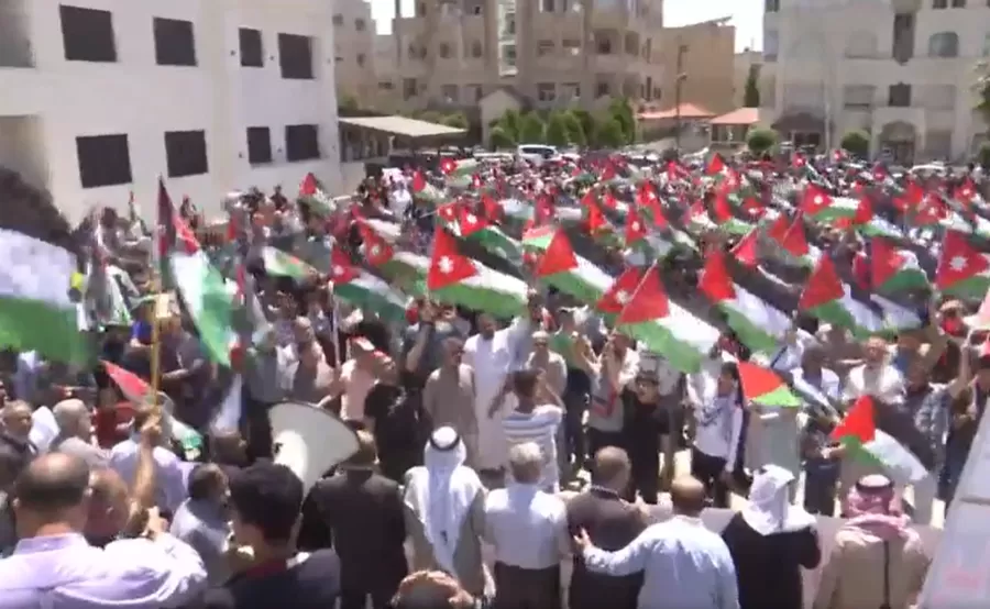 القدس تنتفض,دعم المقاومة الفلسطينية,إغلاق سفارة الاحتلال في عمان
