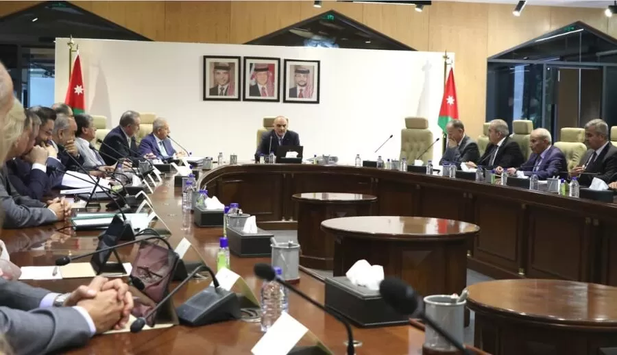 مجلس الوزراء,الأردن,الأمير الحسين والأميرة رجوة