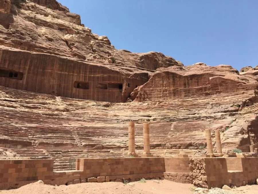 مدار الساعة,مناسبات أردنية,الحسين بن طلال