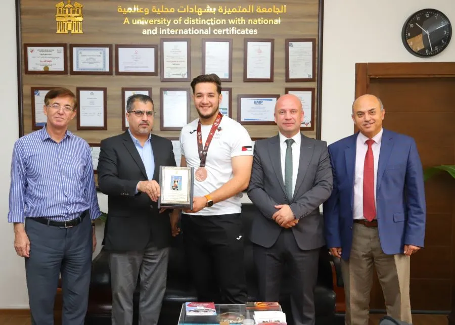 مدار الساعة,أخبار الجامعات الأردنية,جامعة البترا,المنتخب الوطني