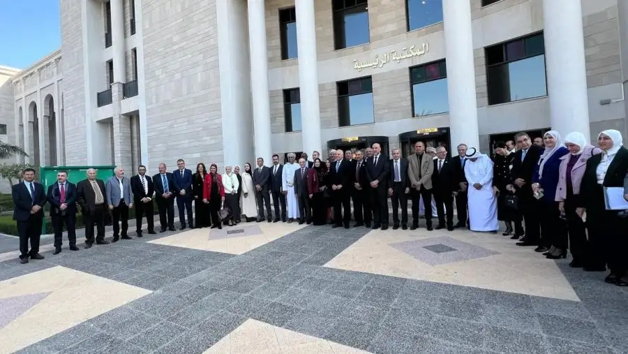 مدار الساعة,أخبار الجامعات الأردنية,جامعة الزرقاء,سلطنة عمان
