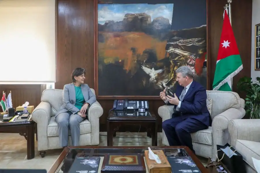 مدار الساعة,أخبار السياحة في الأردن,وزيرة السياحة والآثار,لينا عناب