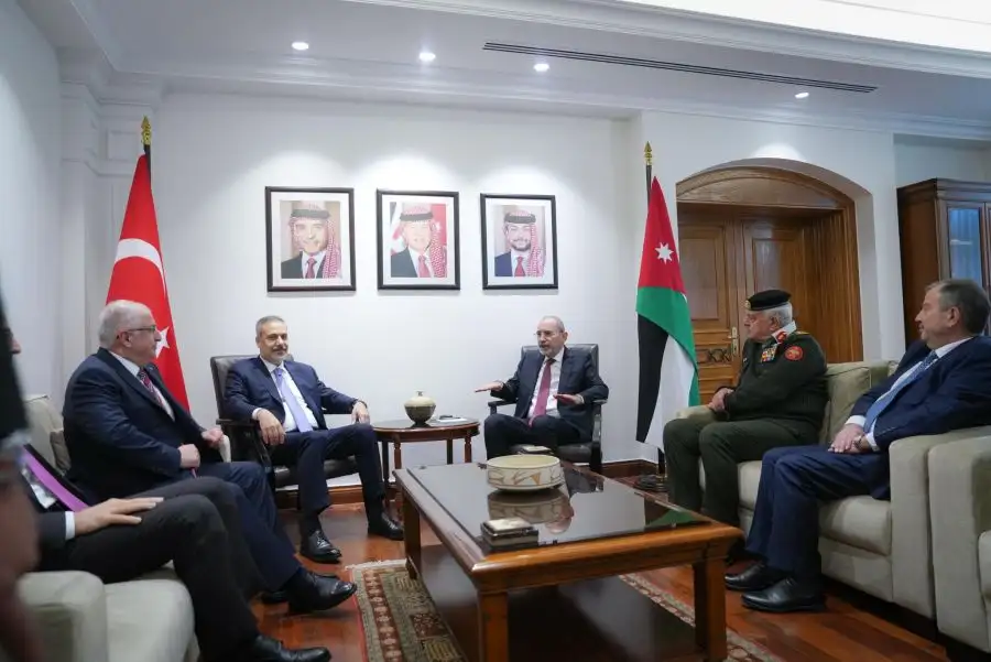 مدار الساعة,أخبار الأردن,اخبار الاردن,نائب رئيس الوزراء,وزير الخارجية وشؤون المغتربين,وزير الدفاع,رئيس الوزراء,أيمن الصفدي,هيئة الأركان المشتركة