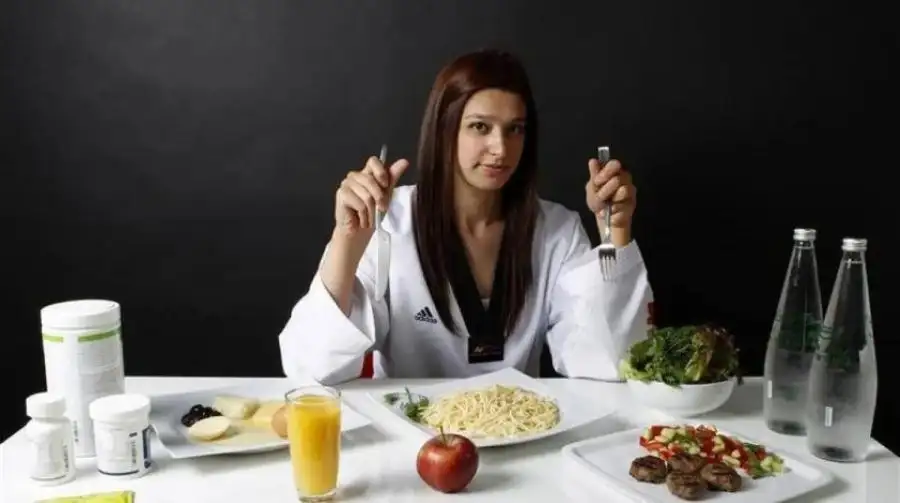 مدار الساعة,أخبار خفيفة ومنوعة