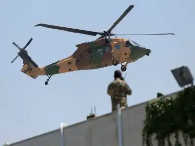 مروحيتان أردنيتان تنقلان الرئيس عباس إلى