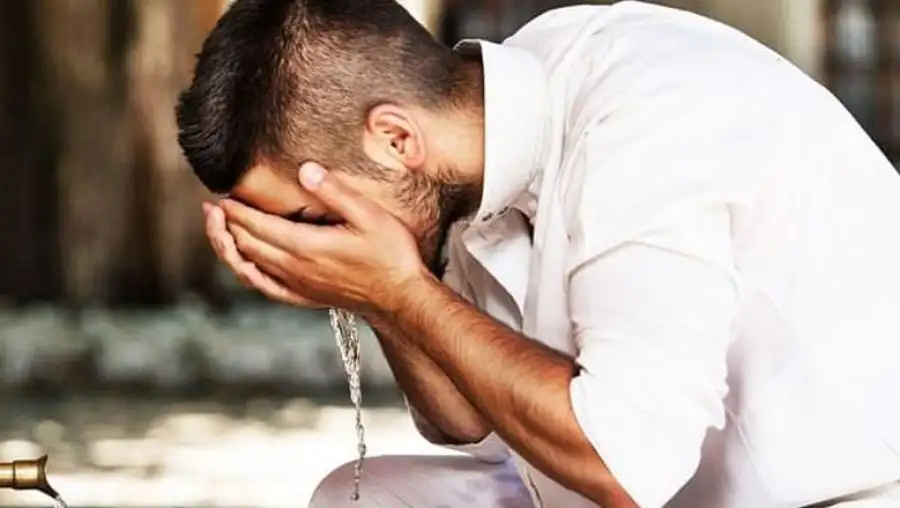 مدار الساعة,شؤون دينية