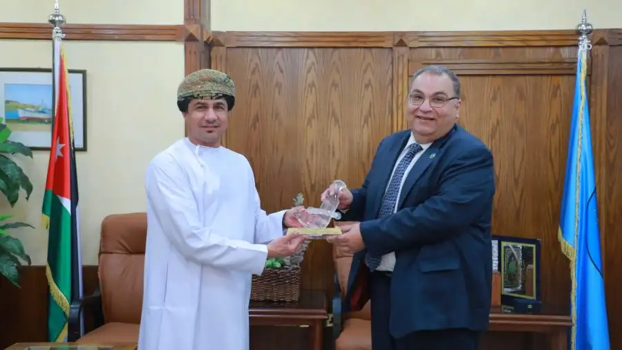 مدار الساعة,أخبار الجامعات الأردنية,جامعة الزرقاء,سلطنة عمان