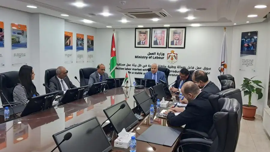 مدار الساعة,أخبار اقتصادية,وزير العمل,خالد البكار,وزارة العمل,البريد الأردني,التجارة الإلكترونية