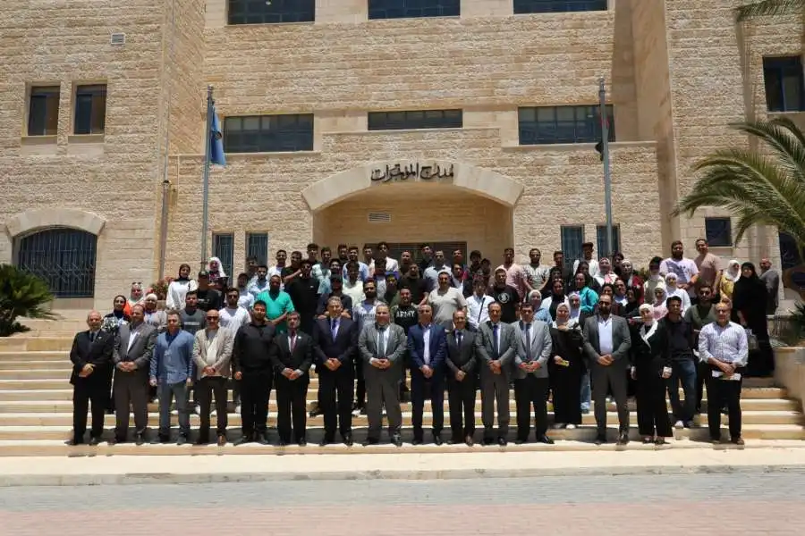 مدار الساعة,أخبار الجامعات الأردنية,جامعة الزرقاء,البحث الجنائي,وسائل التواصل الاجتماعي