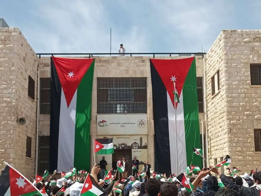 مدار الساعة,أخبار الأردن,اخبار الاردن,وزير التربية والتعليم,الدكتور عزمي محافظة,عزمي محافظة,الحسين بن علي,وزارة التربية والتعليم,الثورة العربية الكبرى,الإرادة الملكية السامية