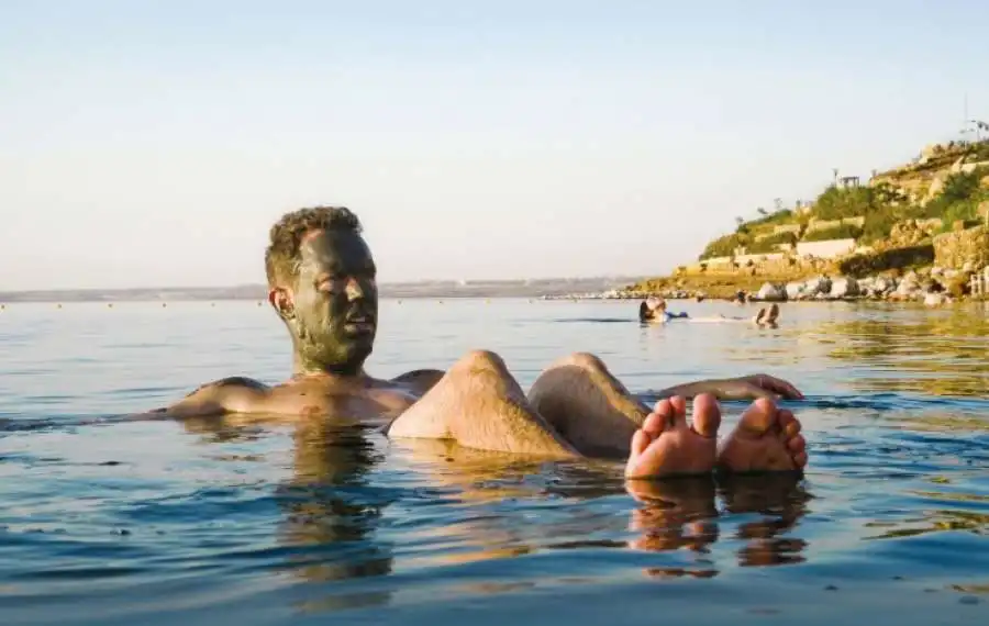 مدار الساعة,أخبار السياحة في الأردن,وزير الصحة,الدكتور فراس الهواري,وزيرة السياحة والآثار,لينا عناب,الملك عبدالله الثاني,كورونا,وزارة الصحة,وزارة السياحة,المستشفيات الخاصة,جامعة الدول العربية,البحر الميت