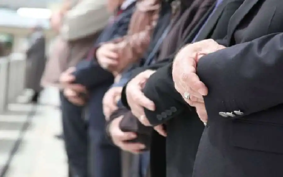 مدار الساعة,شؤون دينية